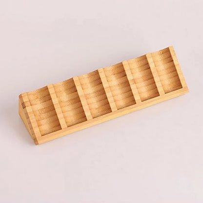 Bamboe Etherische Olie Rekje met 6 Compartimenten – Mini Driehoekige Display Stand – Organiser voor Etherische Olieflasjes